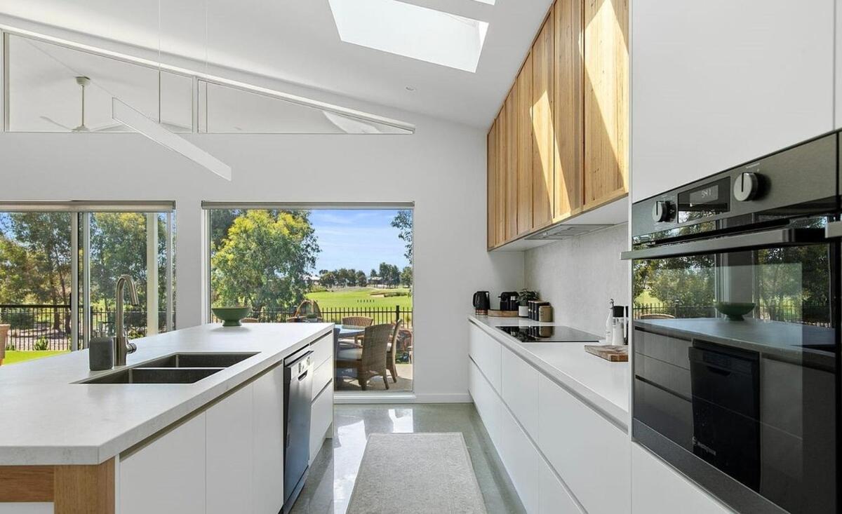 Holiday home Paradise On The Fairway *