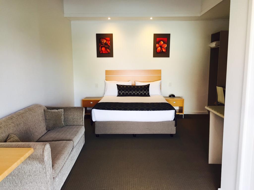 Burkes Motel 3*